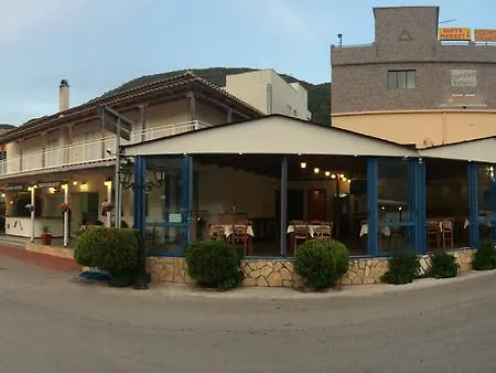 奥尔费斯旅馆 4* 瓦西利基