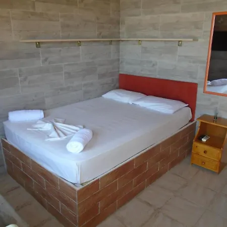 Orfeas Guest house