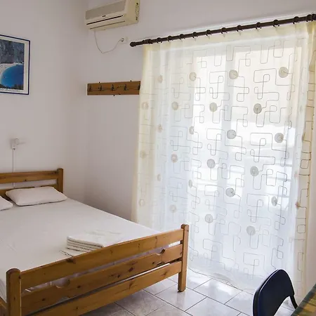 Orfeas Guest house *